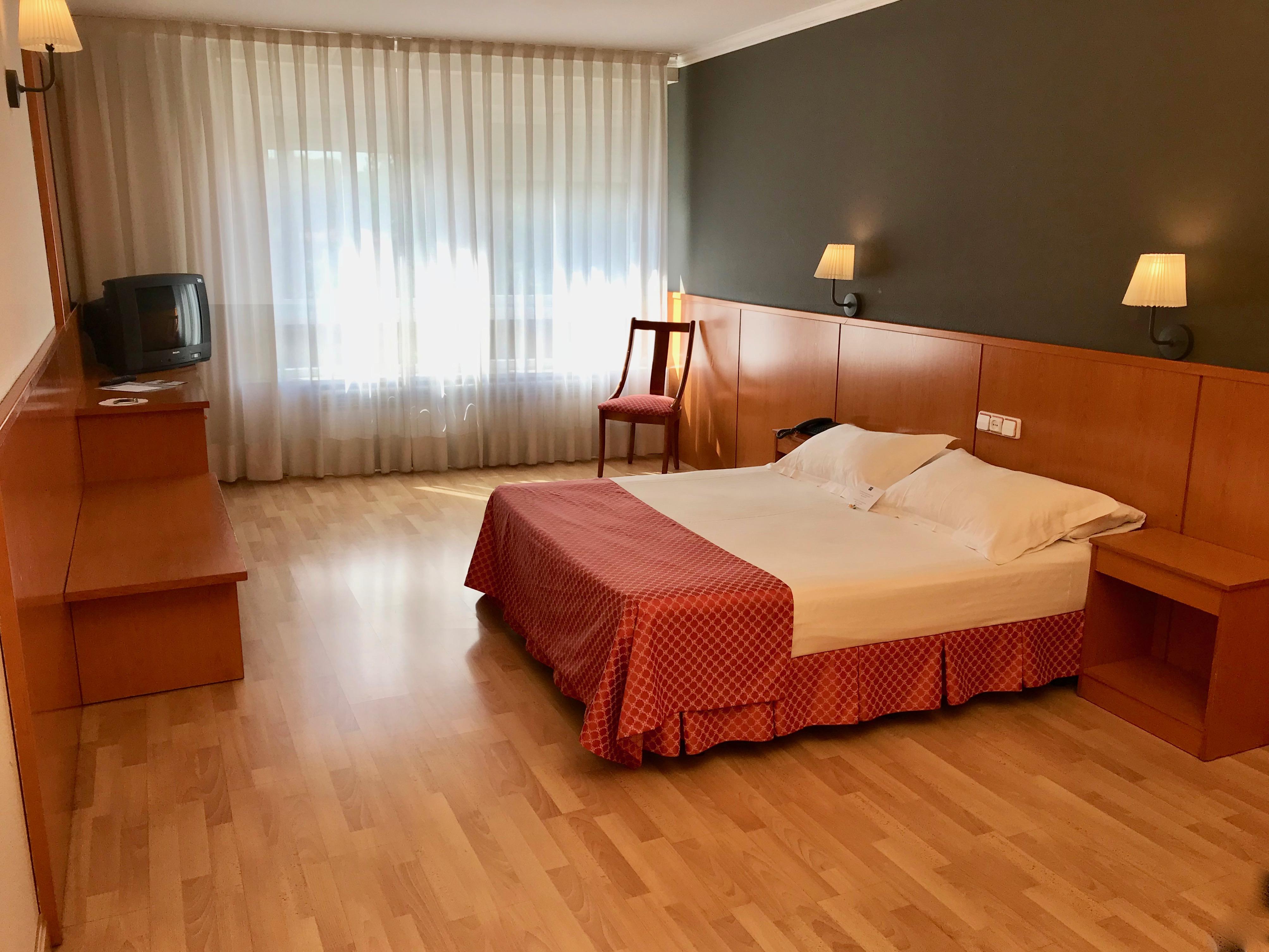 Ap Hotel Madrid Airport Bagian luar foto