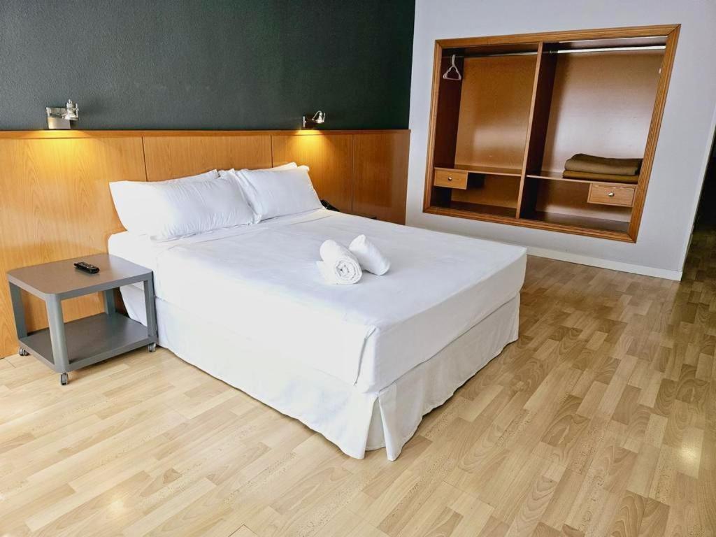 Ap Hotel Madrid Airport Ruang foto