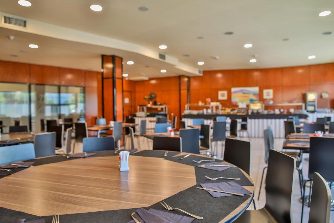 Ap Hotel Madrid Airport Bagian luar foto